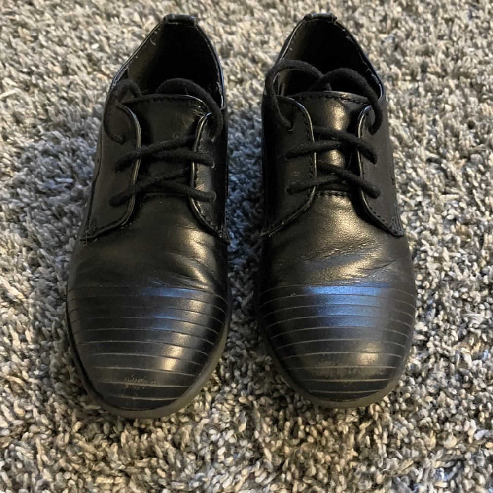 10c black dress shoes
